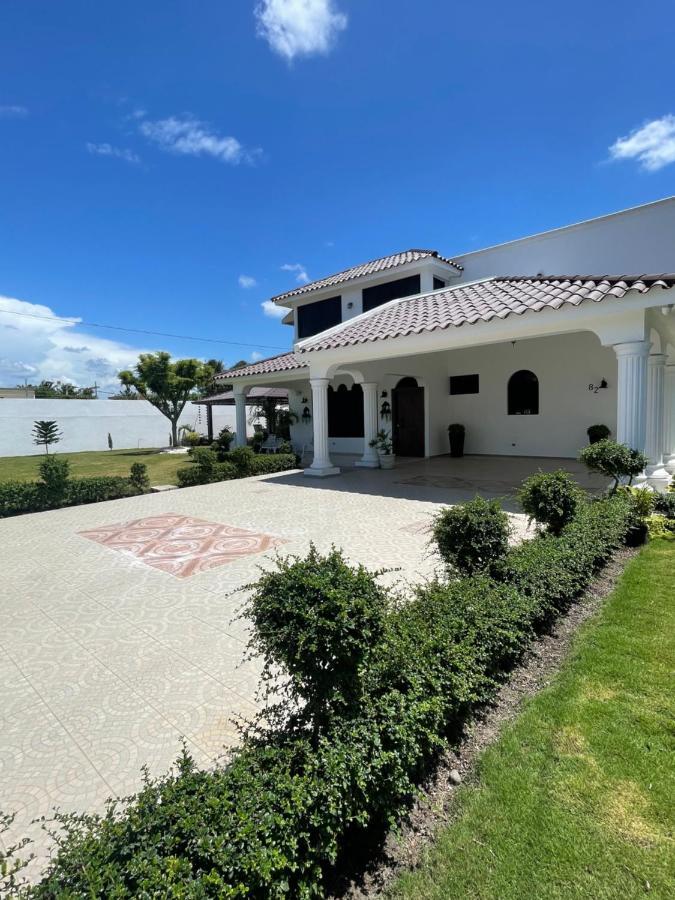 Villa The Gil Place Santiago De Los Caballeros Exterior foto